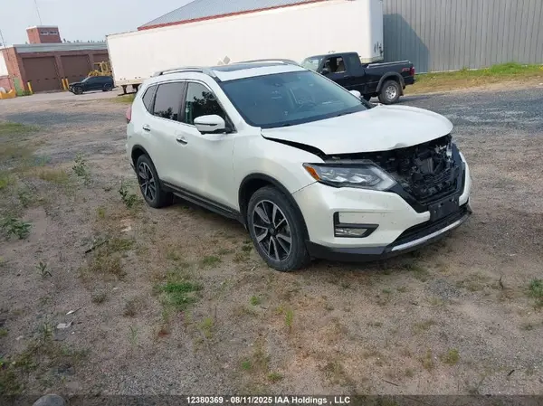 5N1AT2MV6JC735557 2018 NISSAN ROGUE - Image 1