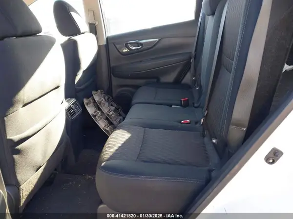 5N1AT2MV6JC737728 2018 NISSAN ROGUE - Image 8