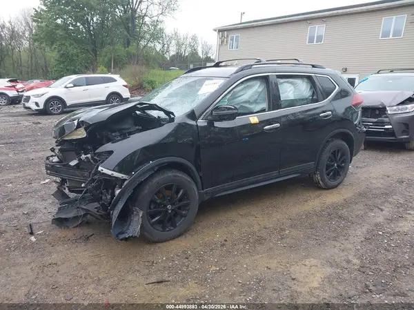 5N1AT2MV6JC742539 2018 NISSAN ROGUE - Image 2