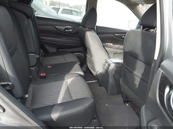 5N1AT2MV6JC747174 2018 NISSAN ROGUE - Image 8