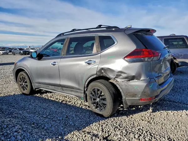 5N1AT2MV6JC757154 2018 NISSAN ROGUE - Image 2