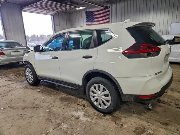 5N1AT2MV6JC757638 2018 NISSAN ROGUE - Image 2
