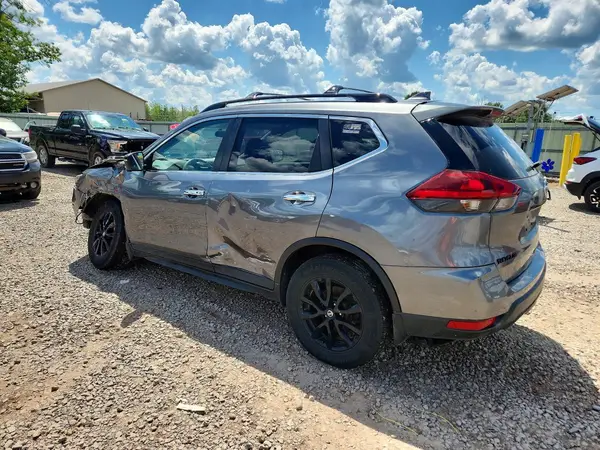 5N1AT2MV6JC758370 2018 NISSAN ROGUE - Image 2