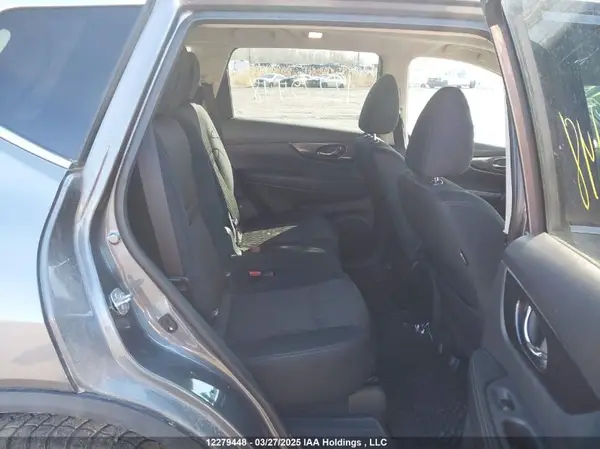 5N1AT2MV6JC776139 2018 NISSAN ROGUE - Image 8