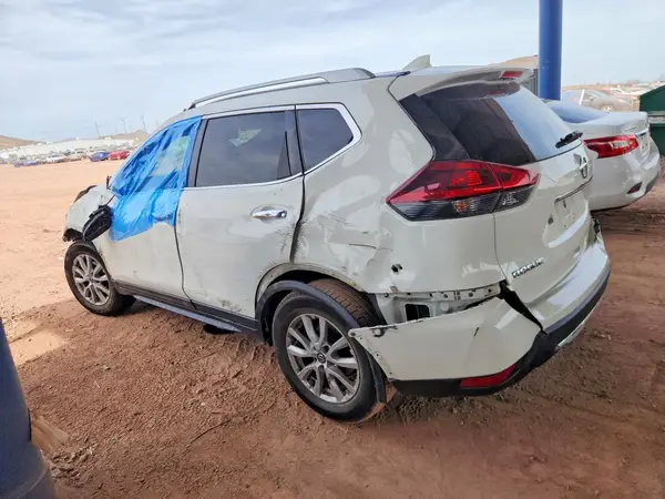 5N1AT2MV6JC780143 2018 NISSAN ROGUE - Image 2