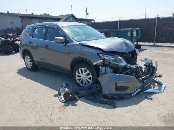 5N1AT2MV6JC781521 2018 NISSAN ROGUE - Image 1