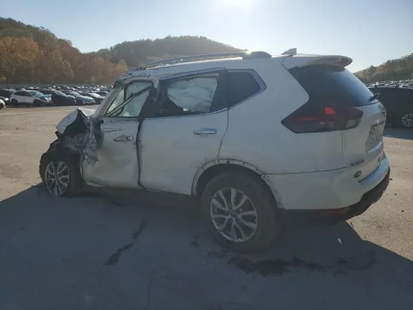 5N1AT2MV6JC783690 2018 NISSAN ROGUE - Image 2