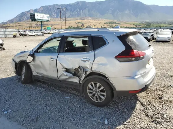 5N1AT2MV6JC789814 2018 NISSAN ROGUE - Image 2