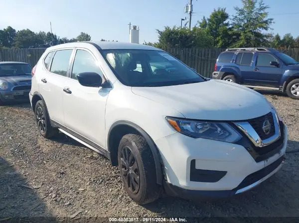 5N1AT2MV6JC789828 2018 NISSAN ROGUE - Image 1