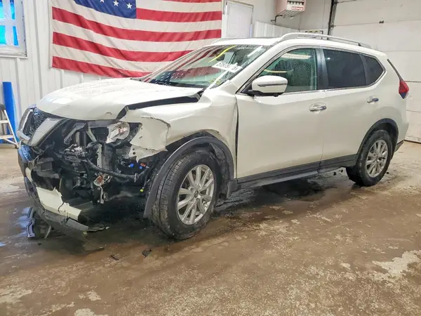 5N1AT2MV6JC790171 2018 NISSAN ROGUE - Image 1