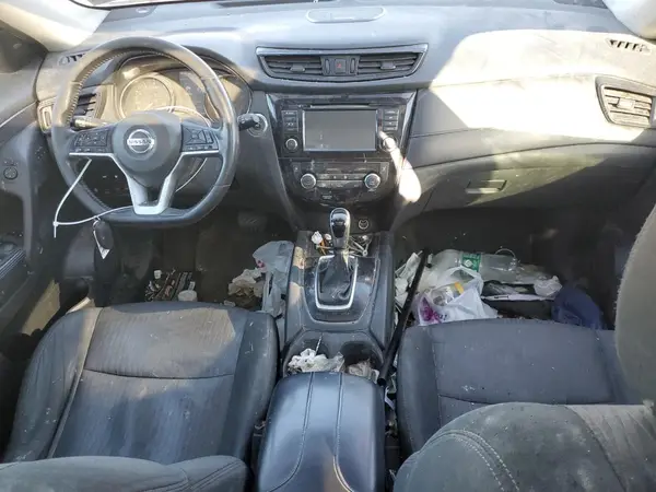5N1AT2MV6JC790526 2018 NISSAN ROGUE - Image 8