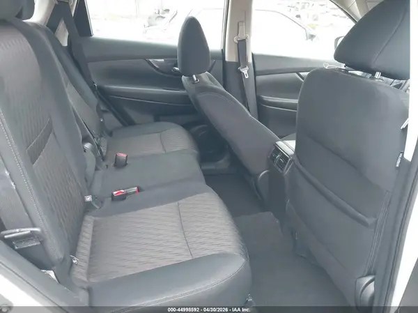 5N1AT2MV6JC791434 2018 NISSAN ROGUE - Image 8