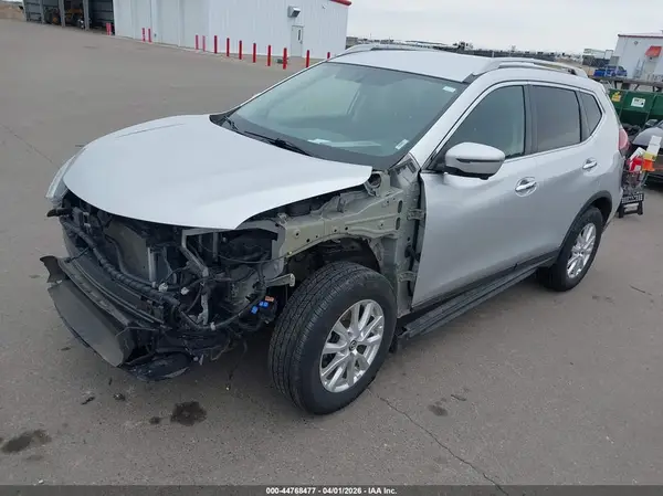 5N1AT2MV6JC792843 2018 NISSAN ROGUE - Image 2