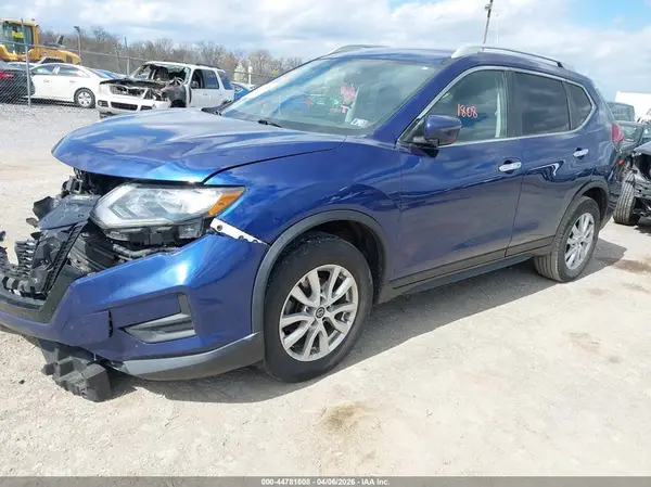 5N1AT2MV6JC794236 2018 NISSAN ROGUE - Image 2