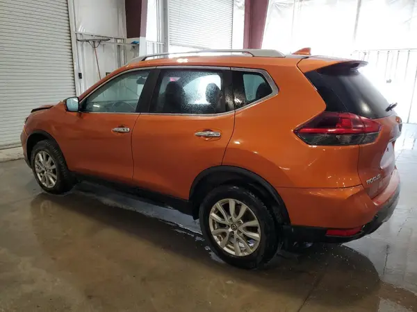 5N1AT2MV6JC804067 2018 NISSAN ROGUE - Image 2
