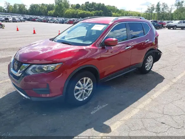 5N1AT2MV6JC805171 2018 NISSAN ROGUE - Image 2