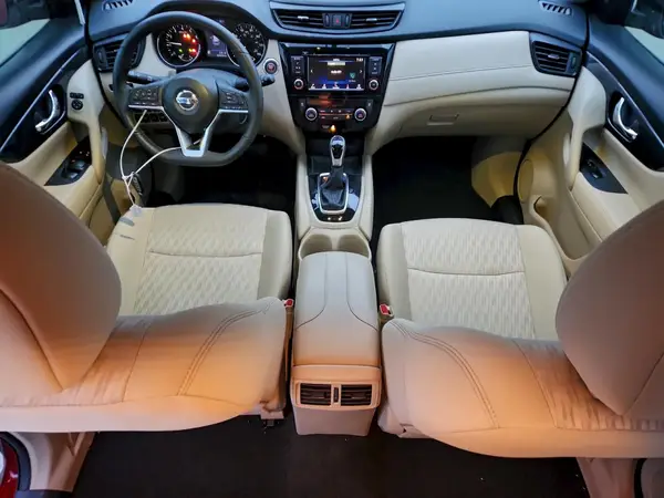 5N1AT2MV6JC807857 2018 NISSAN ROGUE - Image 8
