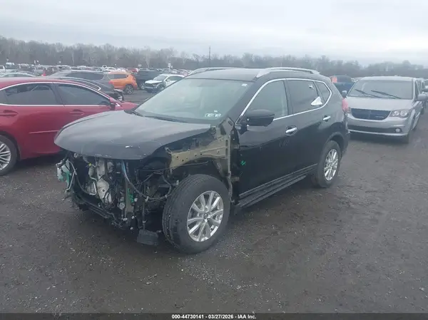5N1AT2MV6JC813934 2018 NISSAN ROGUE - Image 2