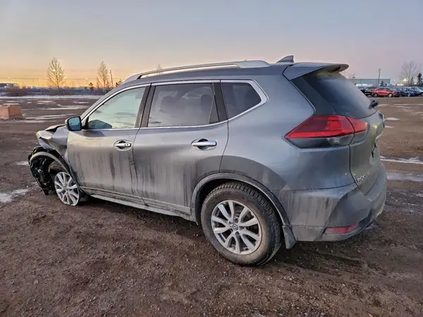 5N1AT2MV6JC821919 2018 NISSAN ROGUE - Image 2