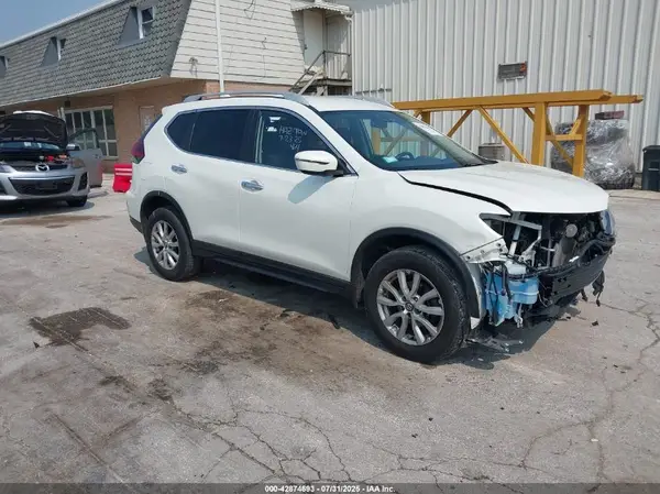5N1AT2MV6JC825842 2018 NISSAN ROGUE - Image 1
