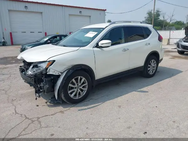 5N1AT2MV6JC825842 2018 NISSAN ROGUE - Image 2