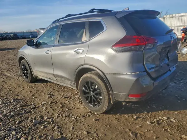 5N1AT2MV6JC827848 2018 NISSAN ROGUE - Image 2