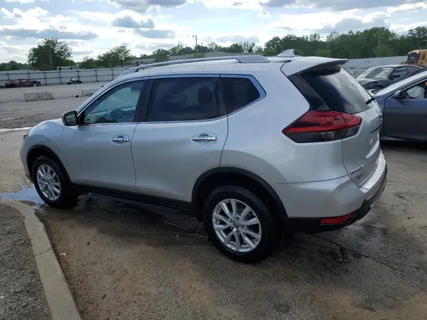 5N1AT2MV6JC828739 2018 NISSAN ROGUE - Image 2