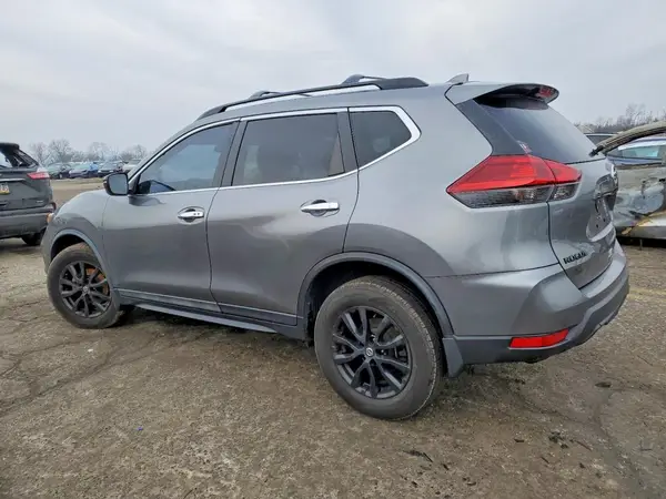 5N1AT2MV6JC830636 2018 NISSAN ROGUE - Image 2