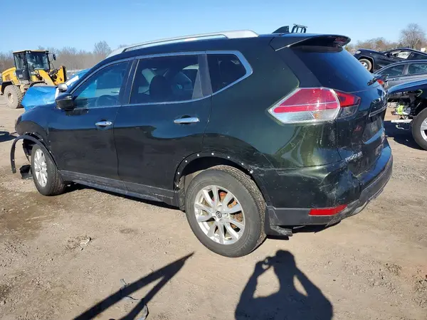 5N1AT2MV6JC830779 2018 NISSAN ROGUE - Image 2