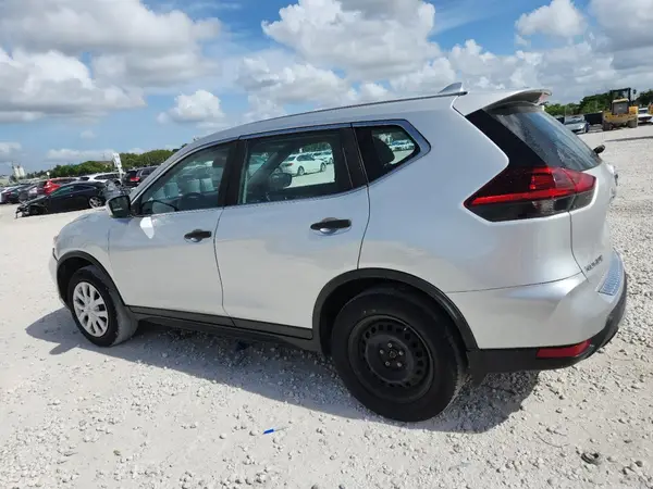 5N1AT2MV6JC830930 2018 NISSAN ROGUE - Image 2