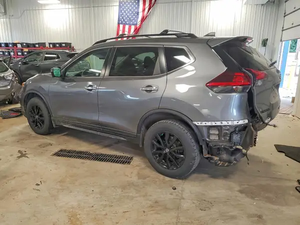 5N1AT2MV6JC841927 2018 NISSAN ROGUE - Image 2