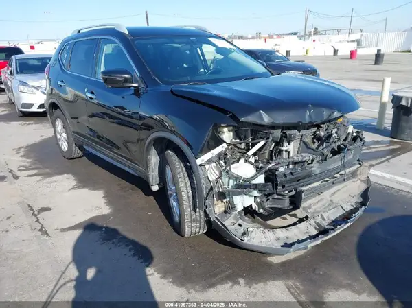 5N1AT2MV6JC846576 2018 NISSAN ROGUE - Image 1