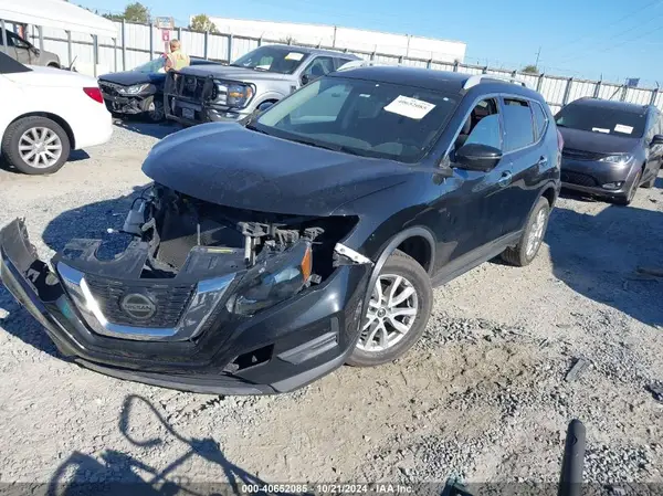 5N1AT2MV6JC847792 2018 NISSAN ROGUE - Image 2