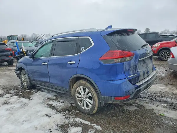 5N1AT2MV6JC847923 2018 NISSAN ROGUE - Image 2