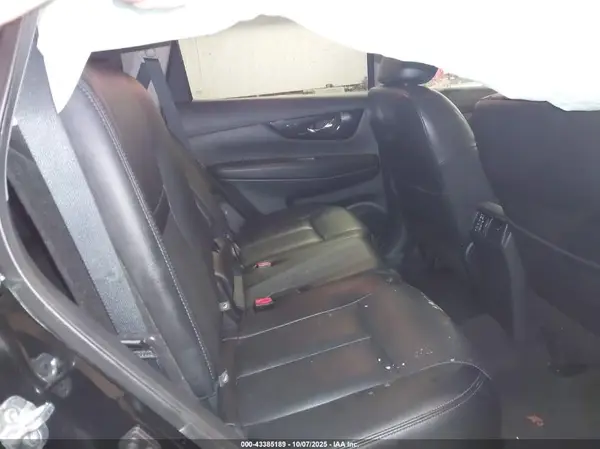 5N1AT2MV6KC714015 2019 NISSAN ROGUE - Image 8