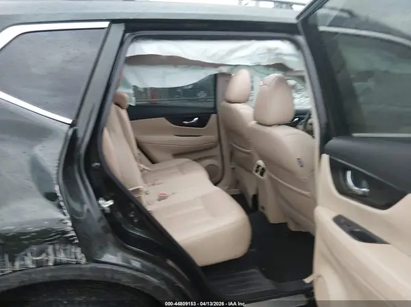 5N1AT2MV6KC729372 2019 NISSAN ROGUE - Image 8