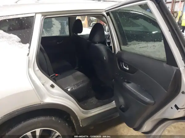 5N1AT2MV6KC755874 2019 NISSAN ROGUE - Image 8