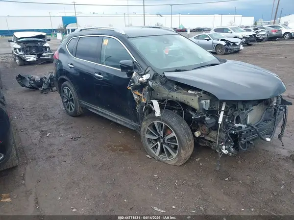 5N1AT2MV6KC757964 2019 NISSAN ROGUE - Image 1