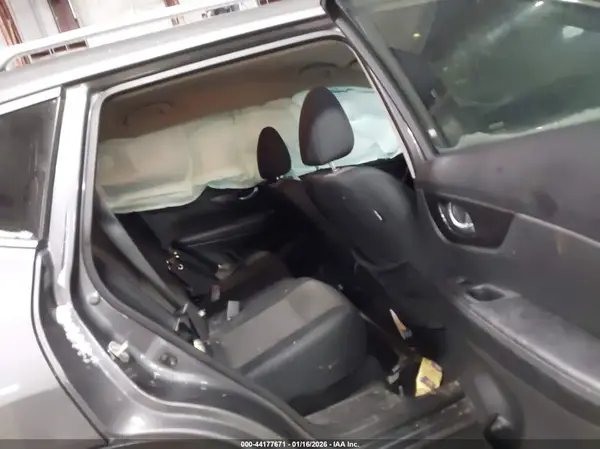 5N1AT2MV6KC759746 2019 NISSAN ROGUE - Image 8