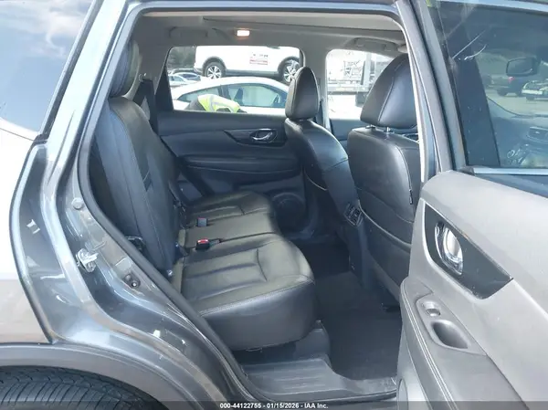 5N1AT2MV6KC766020 2019 NISSAN ROGUE - Image 8