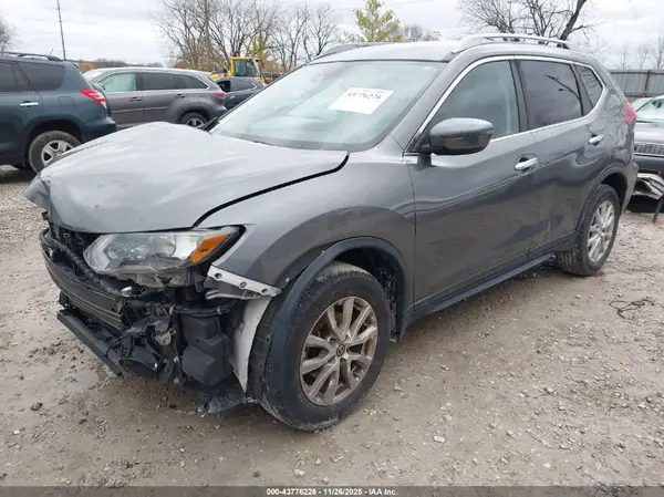 5N1AT2MV6KC768916 2019 NISSAN ROGUE - Image 2