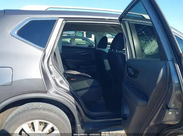 5N1AT2MV6KC769337 2019 NISSAN ROGUE - Image 8