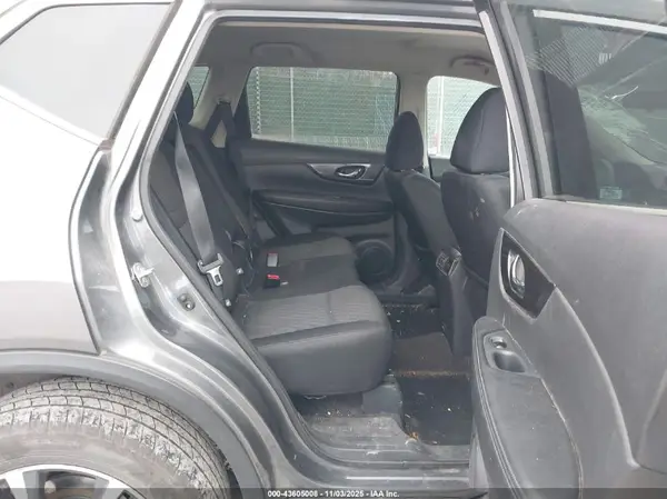 5N1AT2MV6KC774389 2019 NISSAN ROGUE - Image 8