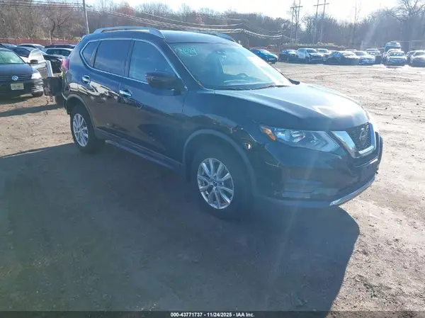 5N1AT2MV6KC795775 2019 NISSAN ROGUE - Image 1