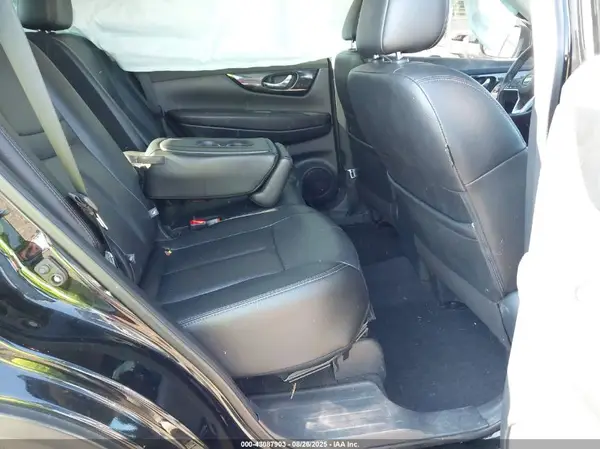 5N1AT2MV6KC825566 2019 NISSAN ROGUE - Image 8