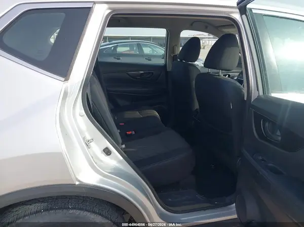 5N1AT2MV6KC830735 2019 NISSAN ROGUE - Image 8
