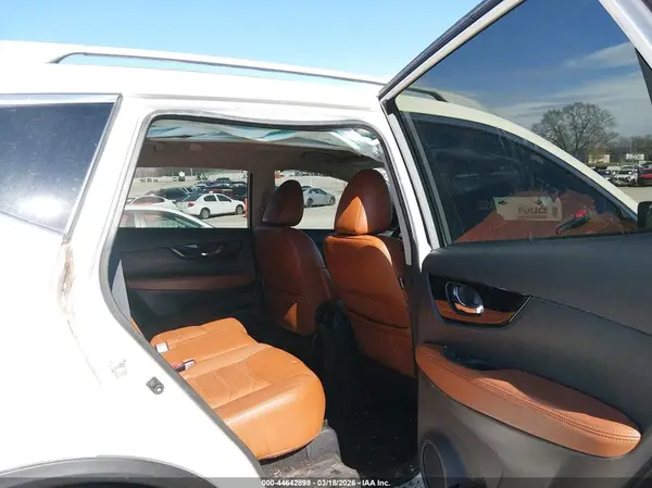 5N1AT2MV6KC840892 2019 NISSAN ROGUE - Image 8