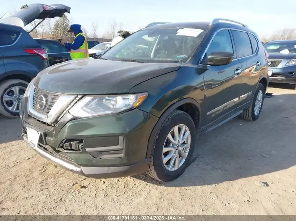 5N1AT2MV6LC717451 2020 NISSAN ROGUE - Image 2
