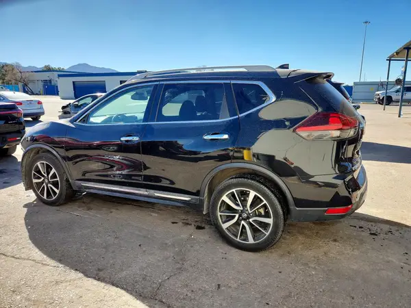 5N1AT2MV6LC757187 2020 NISSAN ROGUE - Image 2
