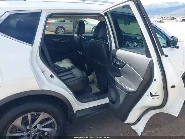 5N1AT2MV7GC774795 2016 NISSAN ROGUE - Image 8